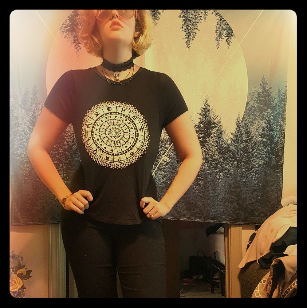 Zodiac short top